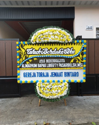 Papan Bunga Duka di Sidorame Barat I